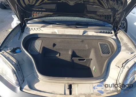 2024 Porsche Macan Electric 4 из США, поврежденный, VIN WP1AA2XAXRL000512